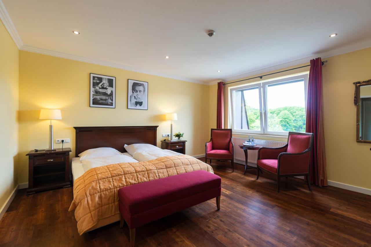 Gut Altona Hotel Dotlingen Bagian luar foto