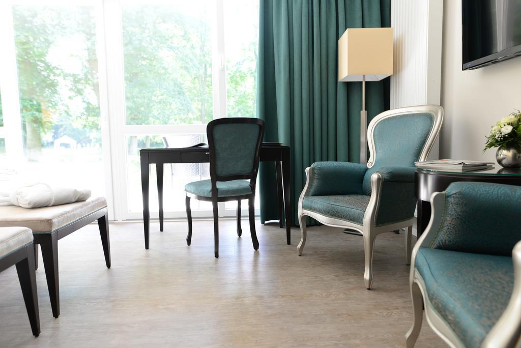 Gut Altona Hotel Dotlingen Bagian luar foto